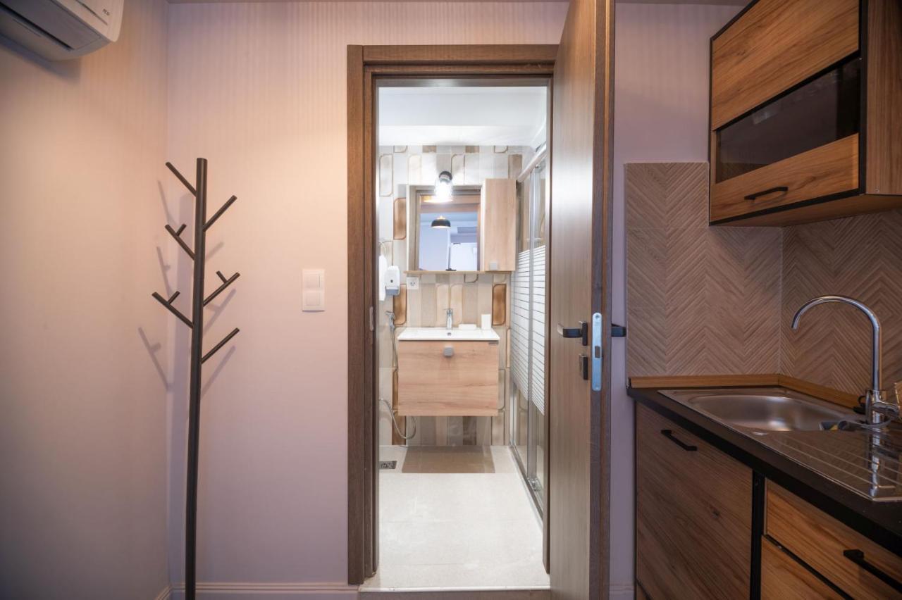 Niki Athens Suites - Cosy Suite In The Historical Center Of Atenas Exterior foto