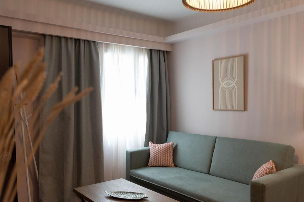 Niki Athens Suites - Cosy Suite In The Historical Center Of Atenas Exterior foto