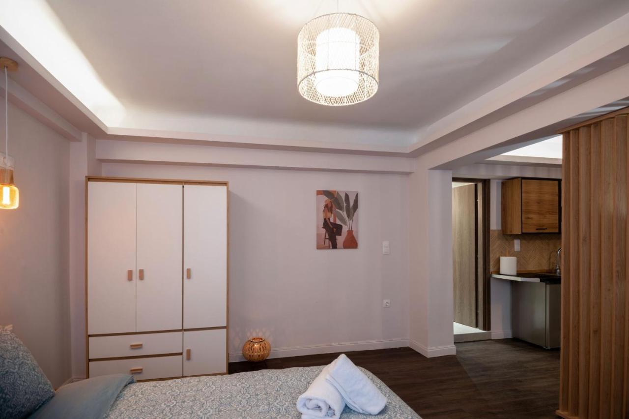 Niki Athens Suites - Cosy Suite In The Historical Center Of Atenas Exterior foto
