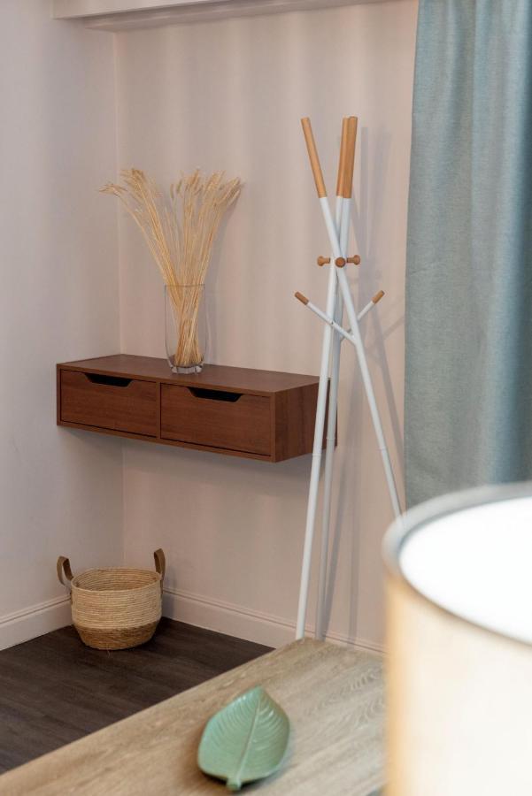 Niki Athens Suites - Cosy Suite In The Historical Center Of Atenas Exterior foto