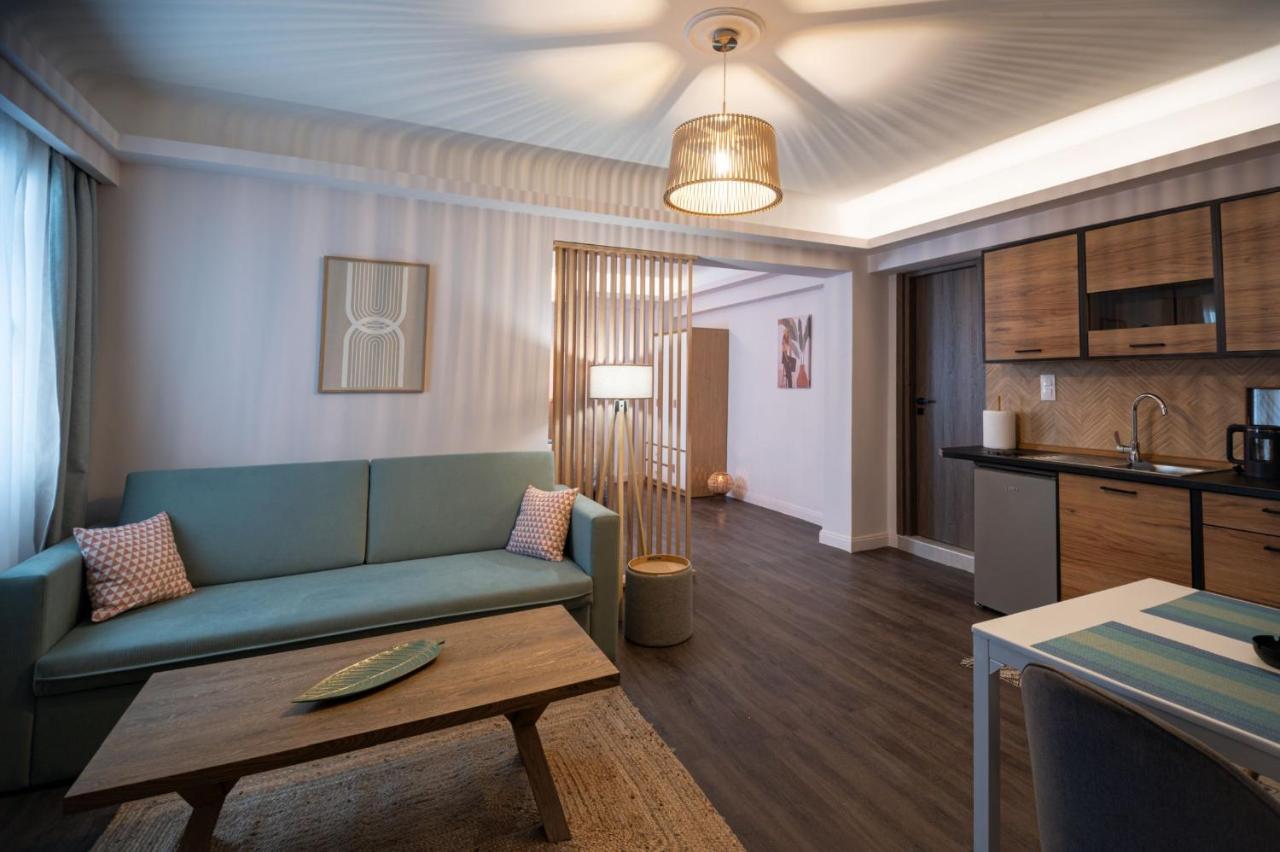 Niki Athens Suites - Cosy Suite In The Historical Center Of Atenas Exterior foto
